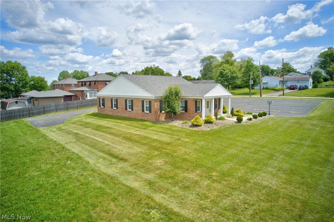2894 Center Road