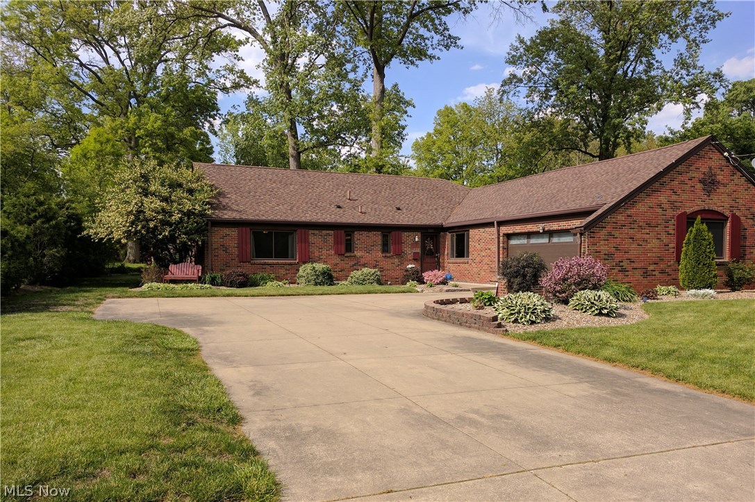 Very rare West Akron find - gorgeous all brick Kemple ranch with 3 large bedrooms, 2 full baths, 2 car garage and a basement! Fall in love with this stunning one story home that offers a true blend of style, character, and modern updates. You will be wowed when you enter the bright foyer w/ceramic flooring, and opens to a huge great room featuring a vaulted ceiling and breathtaking picture window! Tons of room for entertaining with an ample sized formal dining room and fully applianced kitchen. Large master suite is complete with a full bathroom. The main floor is completed with 2 spacious bedrooms, another updated full bathroom w/dual vanity, and a first floor laundry room - washer/dryer included! The partial basement is neat and clean as a pin! Outside you will love the beautiful landscaping. Major updates include: ALL new windows (2010-2012), new hot water heater (2012), new furnace (2013), new central air (2016), new flooring in great room, kitchen and dining rooms (2014-2016), n