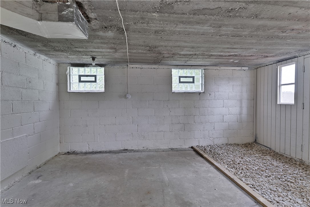 2004 Mahoning Avenue, Warren, Ohio image 33