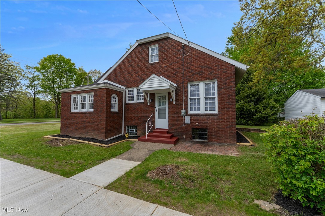 2004 Mahoning Avenue, Warren, Ohio image 2