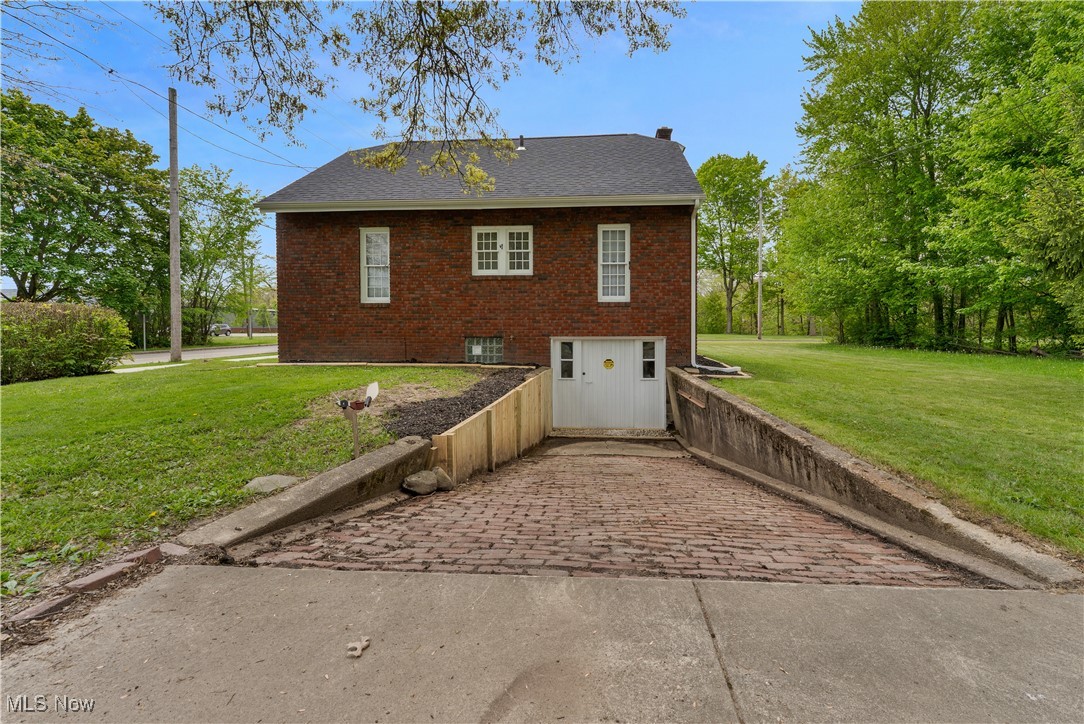 2004 Mahoning Avenue, Warren, Ohio image 3