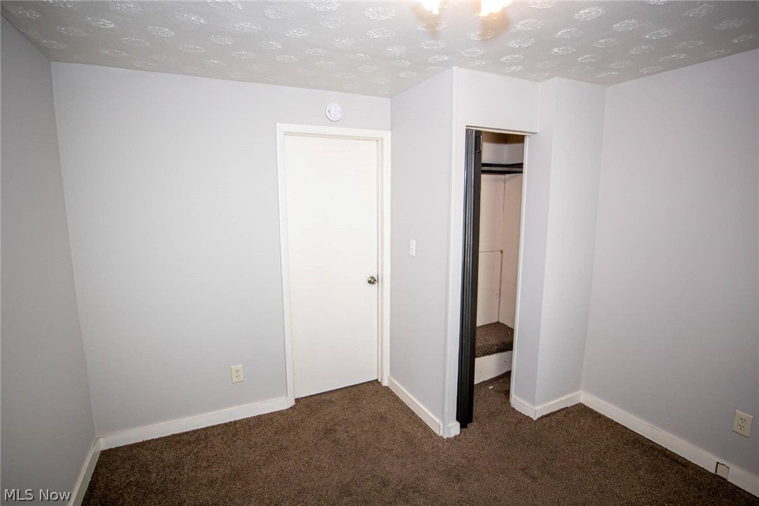 3263 W 50th Street