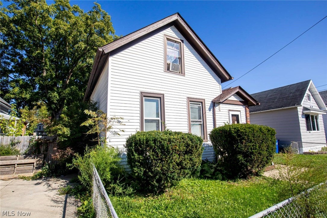 3263 W 50th Street