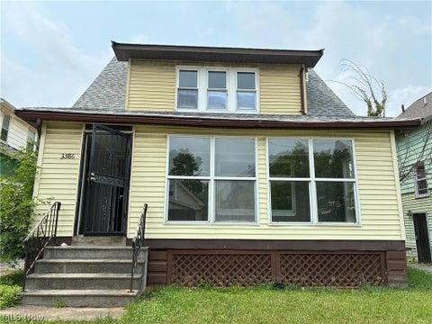 Homes For Sale - 3586 E 112th Street<br/> Cuyahoga County, Cleveland, OH 44105