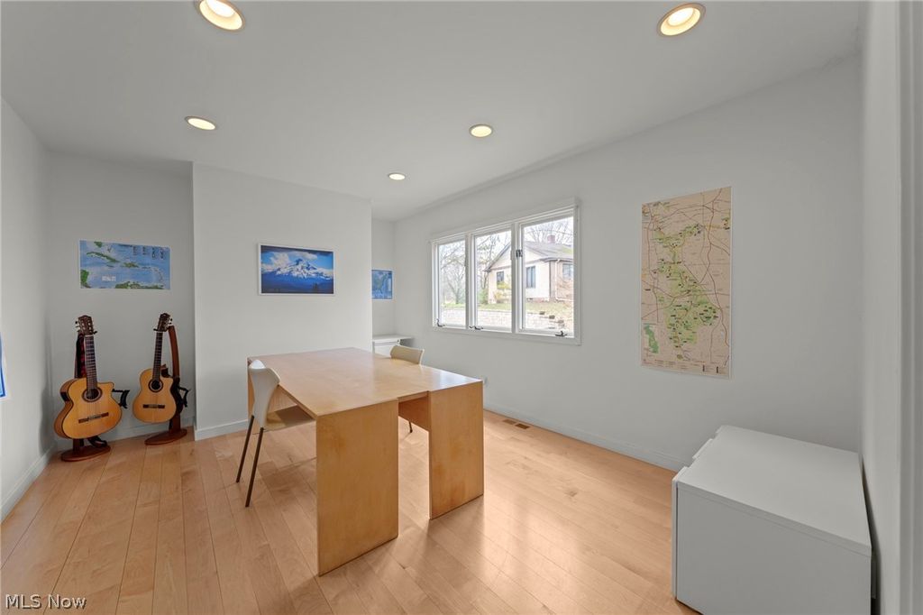 Photo of 29475 S Woodland Road, Pepper Pike, OH 44124 (MLS # 5190641)