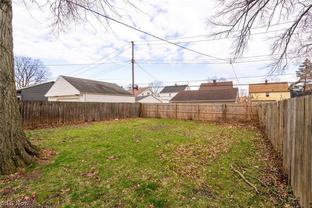 Photo of 2422 North Avenue, Parma, OH 44134 (MLS # 5194051)