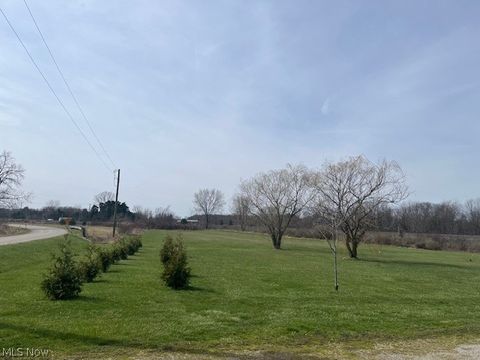 Tiny photo for 52450 Bursley Road, New London, OH 44851 (MLS # 5198086)