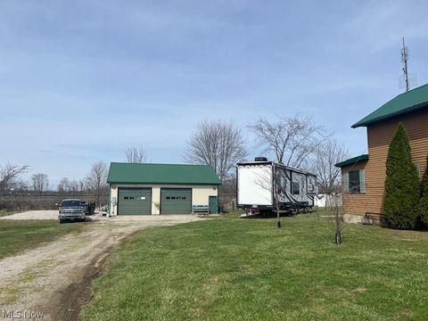Tiny photo for 52450 Bursley Road, New London, OH 44851 (MLS # 5198086)