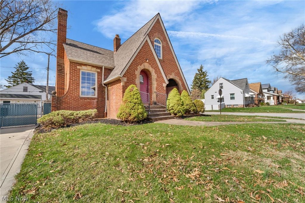 Photo of 4870 W 14th Street, Cleveland, OH 44109 (MLS # 5193275)