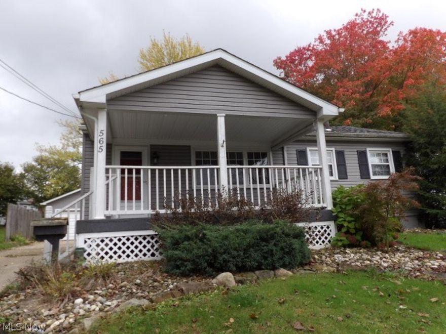 Located in Hubbard for rent is this 3 Bedroom/2 Bath Ranch Home.  Living room, kitchen has stove, refrigerator, dishwasher and microwave, all appliances are to be maintained by the tenant. There is a dine -in area in the kitchen.  Beautiful hardwood flooring throughout this home.  Full basement that is partially finished and has a full bathroom with plenty of storage, also washer and dryer hookups.  This home has Central Air!  Monthly rent is $900.00 plus all utilities.  Full deposit and first months rent is required.  No smoking and no pets permitted.