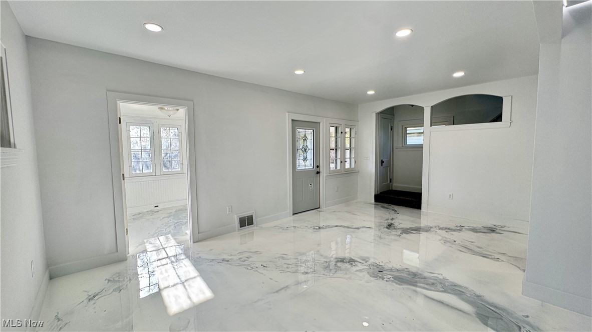 3266 W 115th Street, Cleveland, Ohio image 6