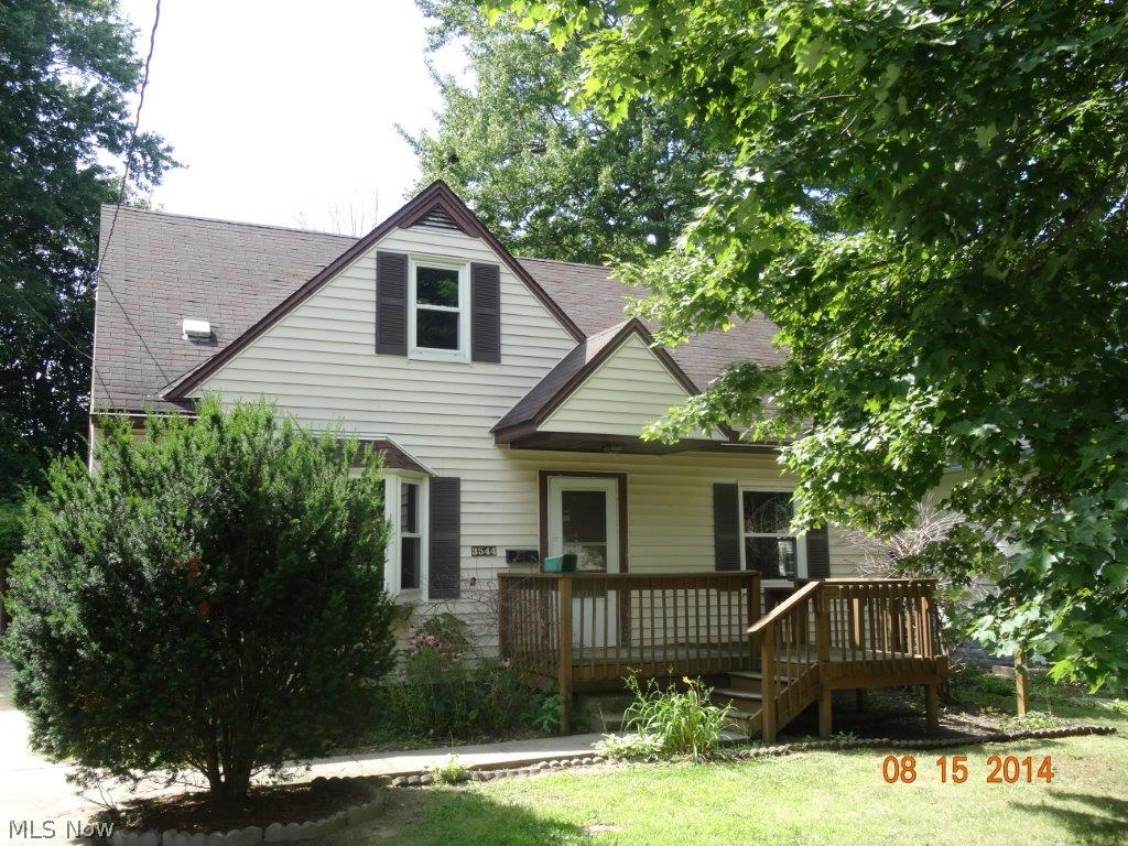 Opportunity for investor, cape code with 3BR/1BA, deck, garage, great location. Needs TLC, cash offers or 203K only. Seller will make no repairs.