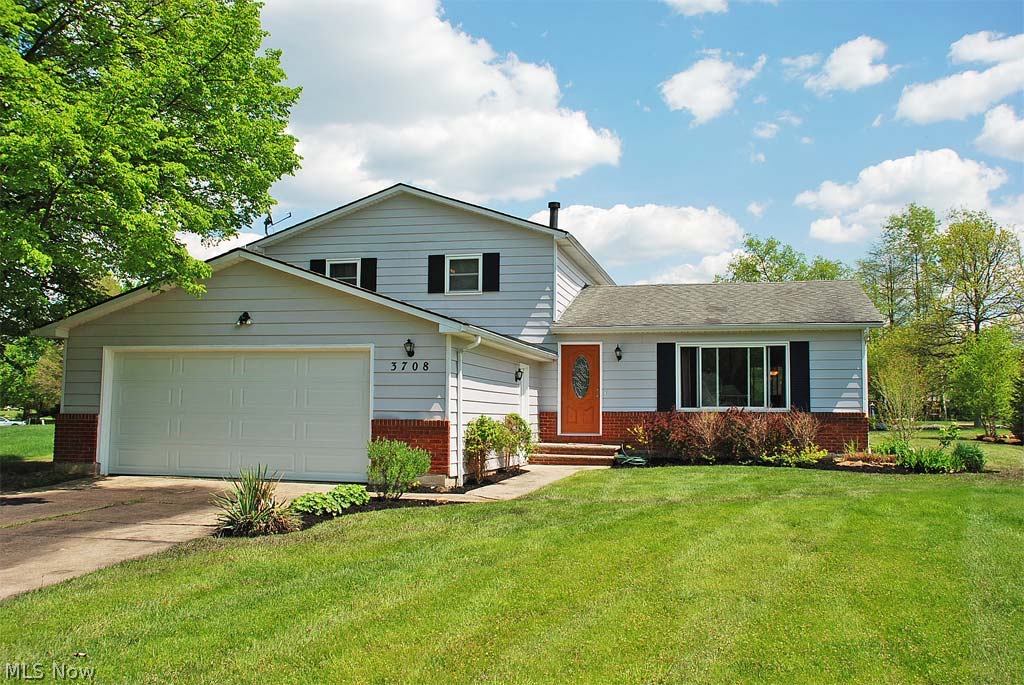 Aurora Shores - Residential