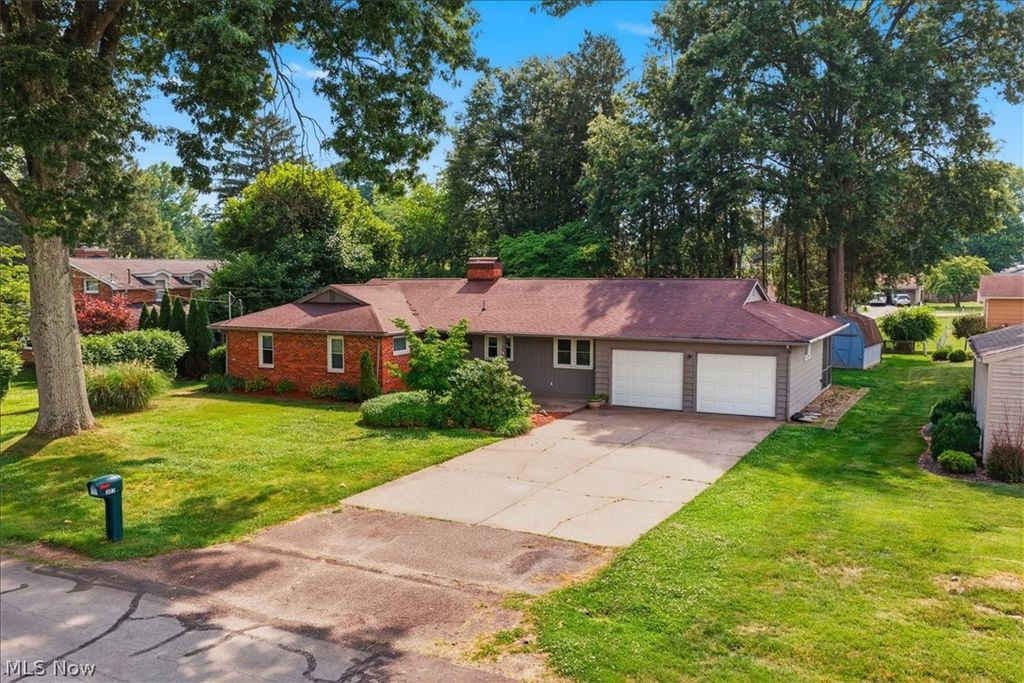 Photo of 303 Keeler Drive DR, Marietta, OH 45750 (MLS # 5218286)