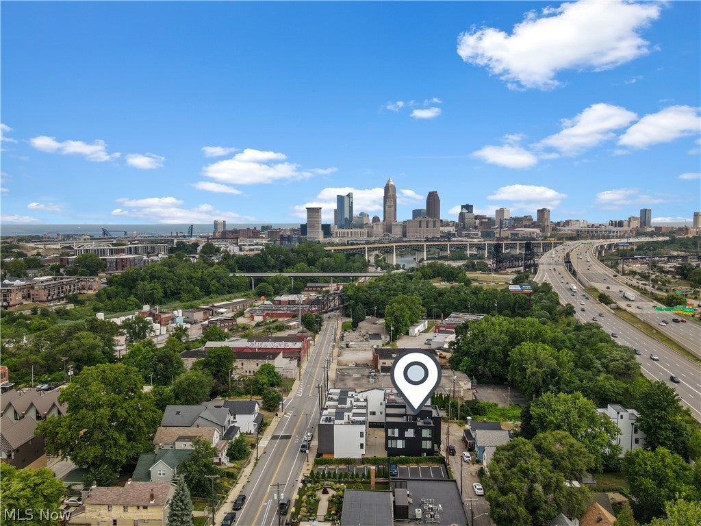 2334 W 16th Place