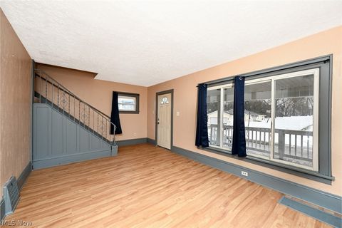 Tiny photo for 77 W Mildred Avenue, Akron, OH 44310 (MLS # 5187352)