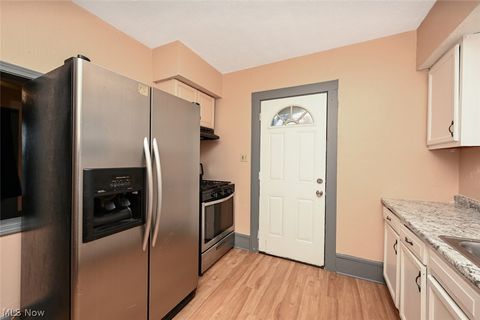 Tiny photo for 77 W Mildred Avenue, Akron, OH 44310 (MLS # 5187352)