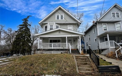 Photo of 77 W Mildred Avenue, Akron, OH 44310 (MLS # 5187352)