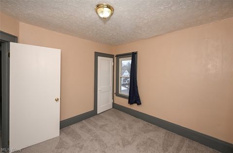 Tiny photo for 77 W Mildred Avenue, Akron, OH 44310 (MLS # 5187352)