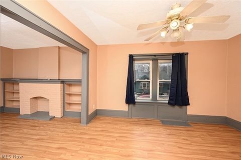 Tiny photo for 77 W Mildred Avenue, Akron, OH 44310 (MLS # 5187352)