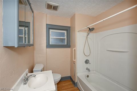 Tiny photo for 77 W Mildred Avenue, Akron, OH 44310 (MLS # 5187352)