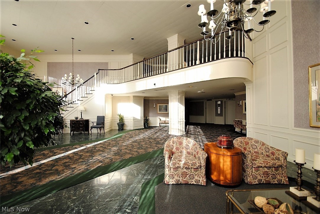 Acacia/Green Condo - Residential