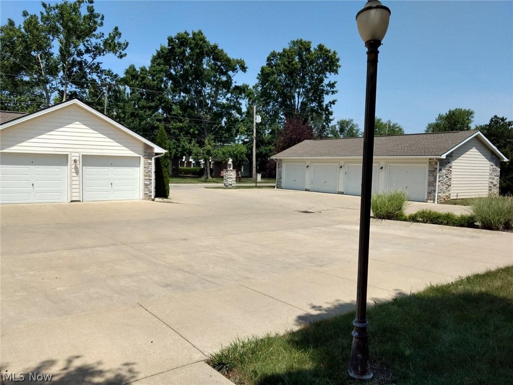 Green Condo Ph I - Residential