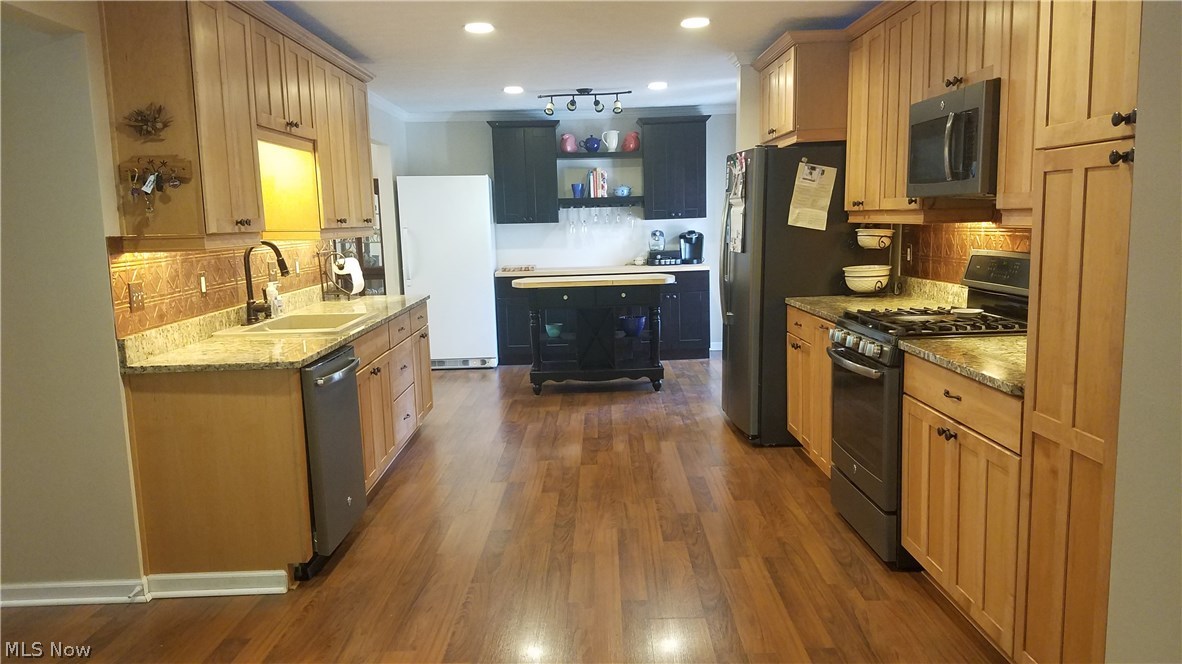 Brentwood Estate - Residential