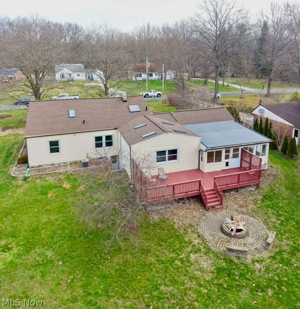 Photo of 2006 Bridger Road, Akron, OH 44312 (MLS # 5198585)