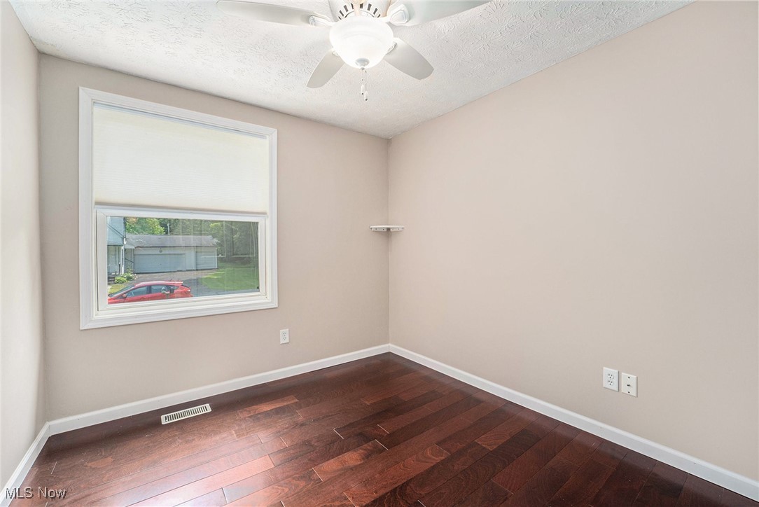 1474 Deermont Avenue, Madison, Ohio image 18