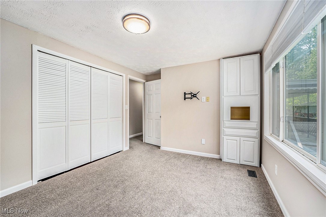 1474 Deermont Avenue, Madison, Ohio image 16