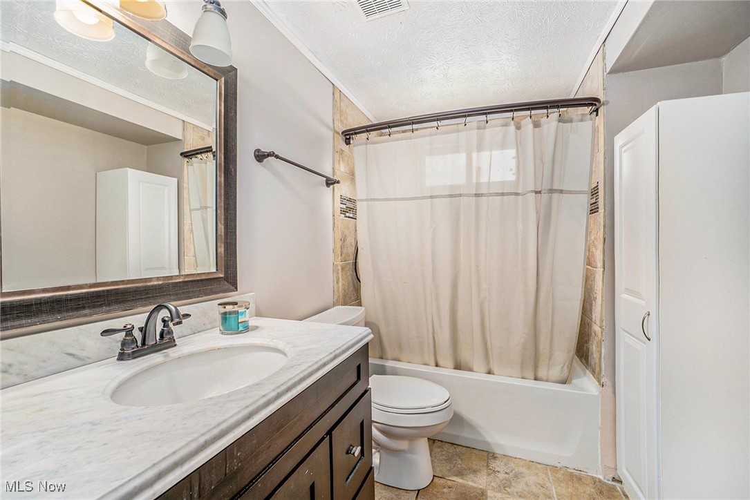 1474 Deermont Avenue, Madison, Ohio image 21