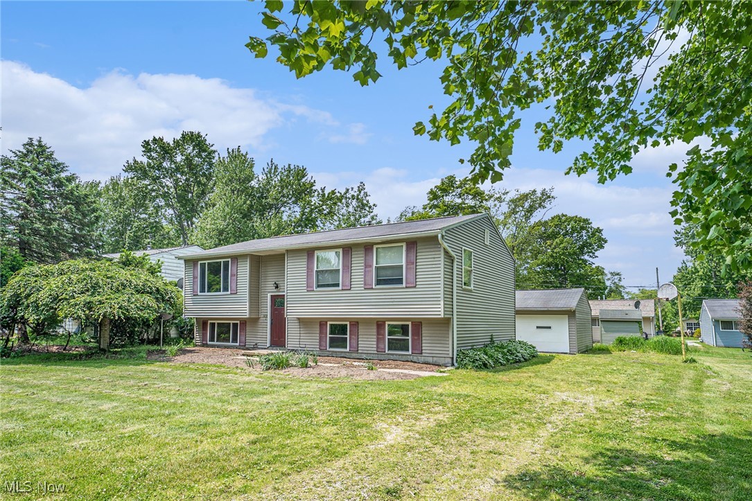 1474 Deermont Avenue, Madison, Ohio image 3