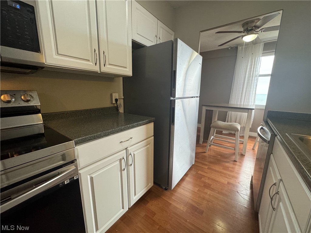 Lake House Condo - Residential