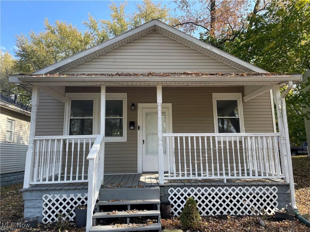 Photo of 514 4th Street SW, Massillon, OH 44647 (MLS # 5183009)