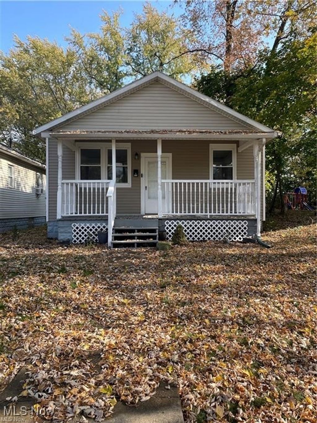 Photo of 514 4th Street SW, Massillon, OH 44647 (MLS # 5183009)