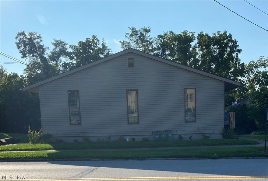 Great investment opportunity! This three unit well maintained apartment complex is a must see! Each unit has a nice size living room, two bedrooms, one bath and kitchen.