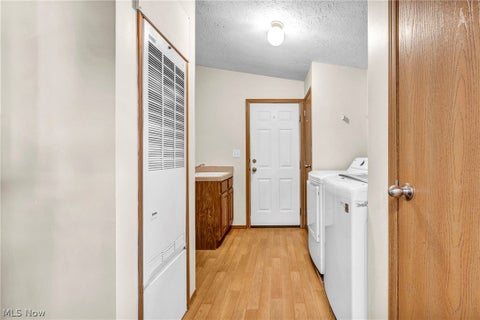 Tiny photo for 557 Chambers Road, Chardon, OH 44024 (MLS # 5255155)