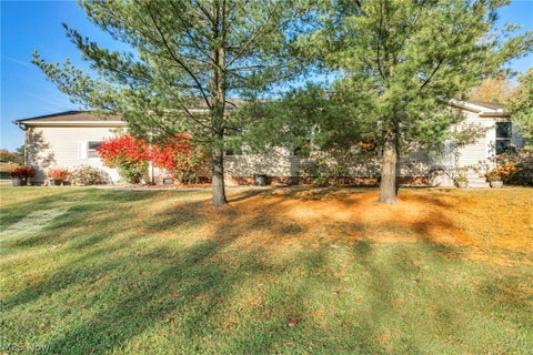 Photo of 557 Chambers Road, Chardon, OH 44024 (MLS # 5255155)