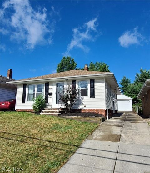 4944 E 93rd Street, Garfield Heights, OH 44125 - #: 5051854
