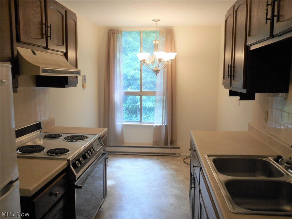 Silver Lake Towers - Residential