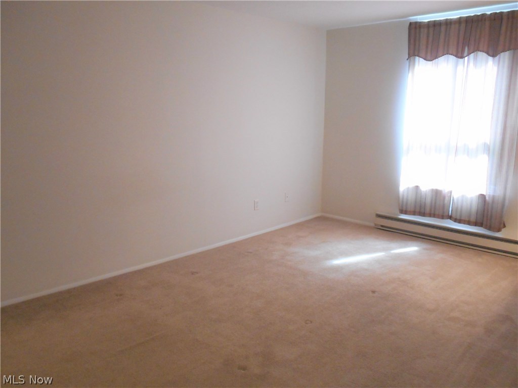 Silver Lake Towers - Residential