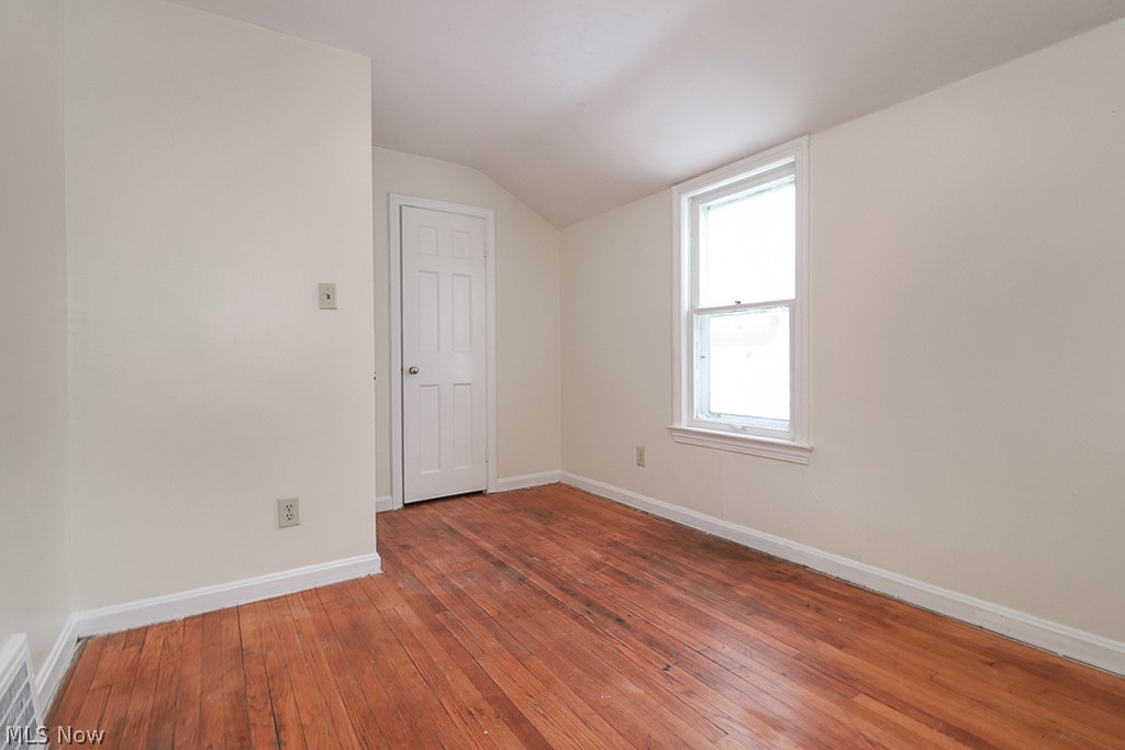 Shaker Lee - Residential