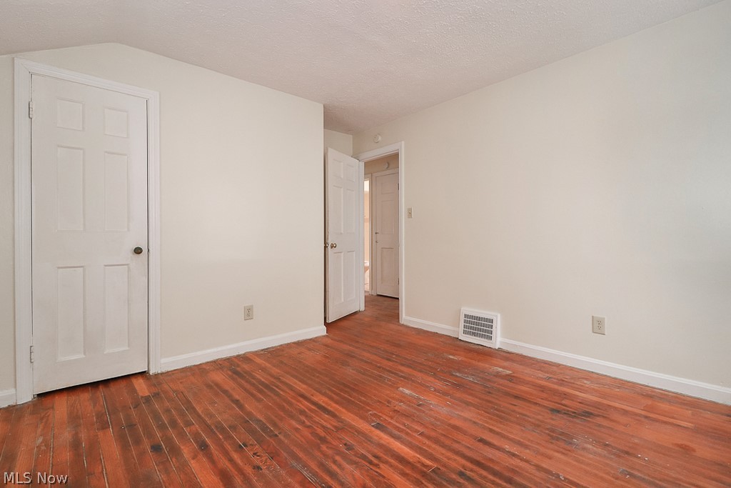 Shaker Lee - Residential