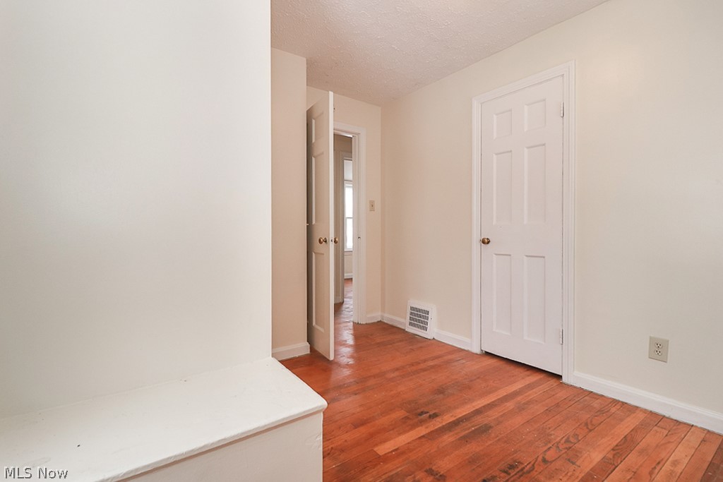 Shaker Lee - Residential