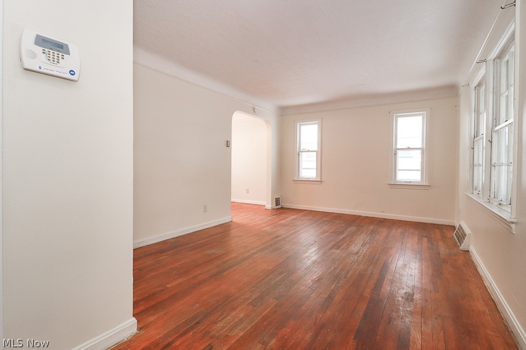 Shaker Lee - Residential