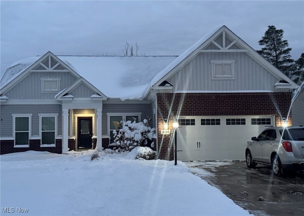 Photo of 6188 Whitetail Run, Oakwood Village, OH 44146 (MLS # 5182013)