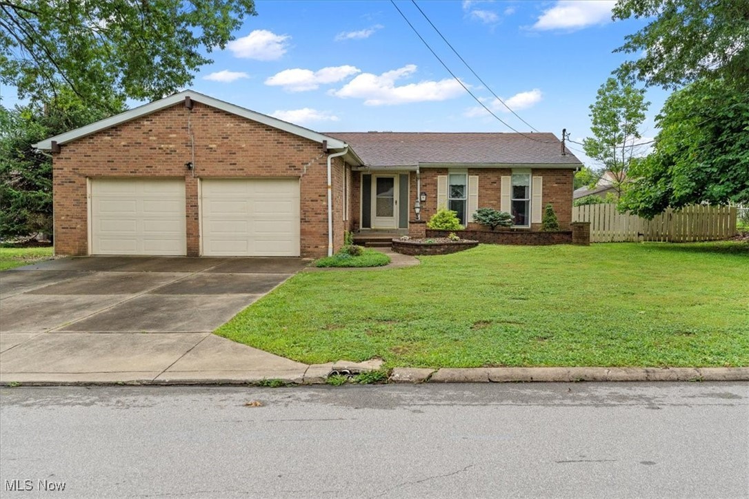 Great location, established neighborhood and wonderful floor plan! 3 bedrooms, 3 full baths, family room, formal dining and living rooms, kitchen, rec room in the basement with a bar area perfect for watching gamedays! Fenced back yard, back patio and did I mention a wonderful location? Bring your ideas to update and let's get to work.