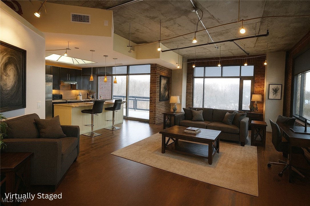 21 Furnace Street 701