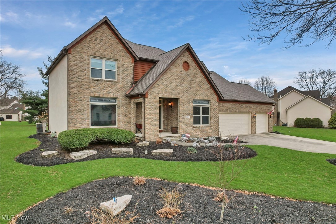 8823 Chateau Drive, Pickerington, Ohio image 4
